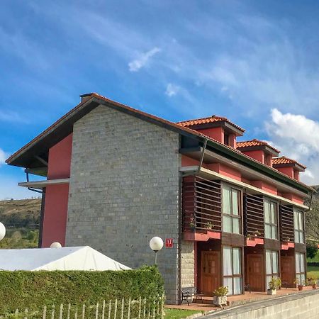El Horriu Daire Llanes Dış mekan fotoğraf