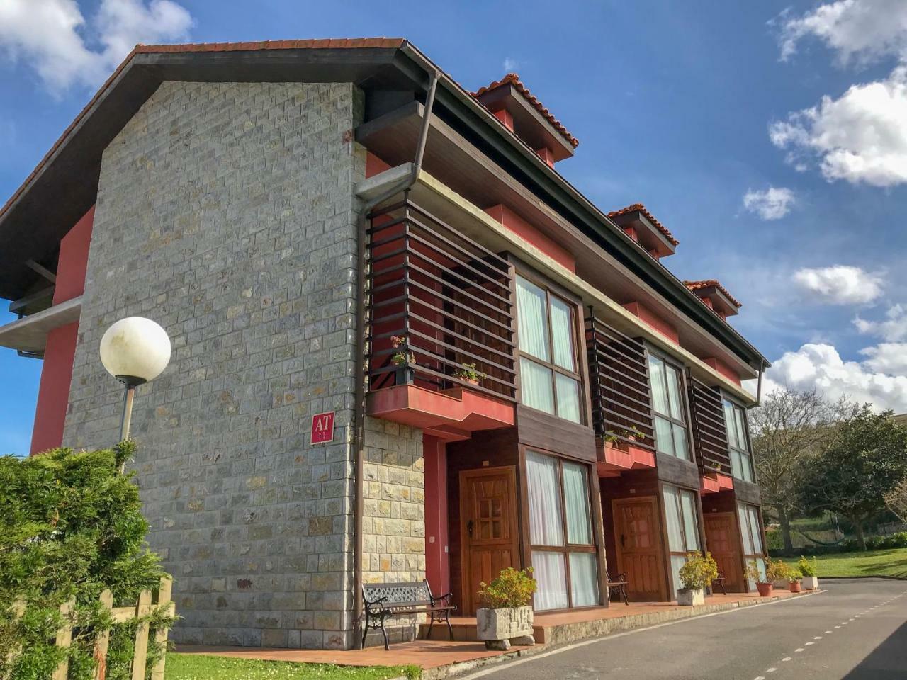 El Horriu Daire Llanes Dış mekan fotoğraf